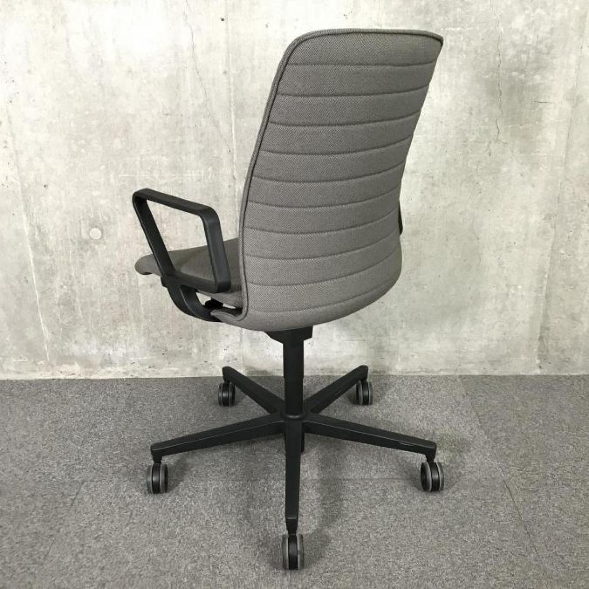 中古】ファブレ クッション コクヨ/KOKUYO 肘付ハイバックチェア 中古】ファブレ クッション コクヨ/KOKUYO 肘付ハイバックチェア