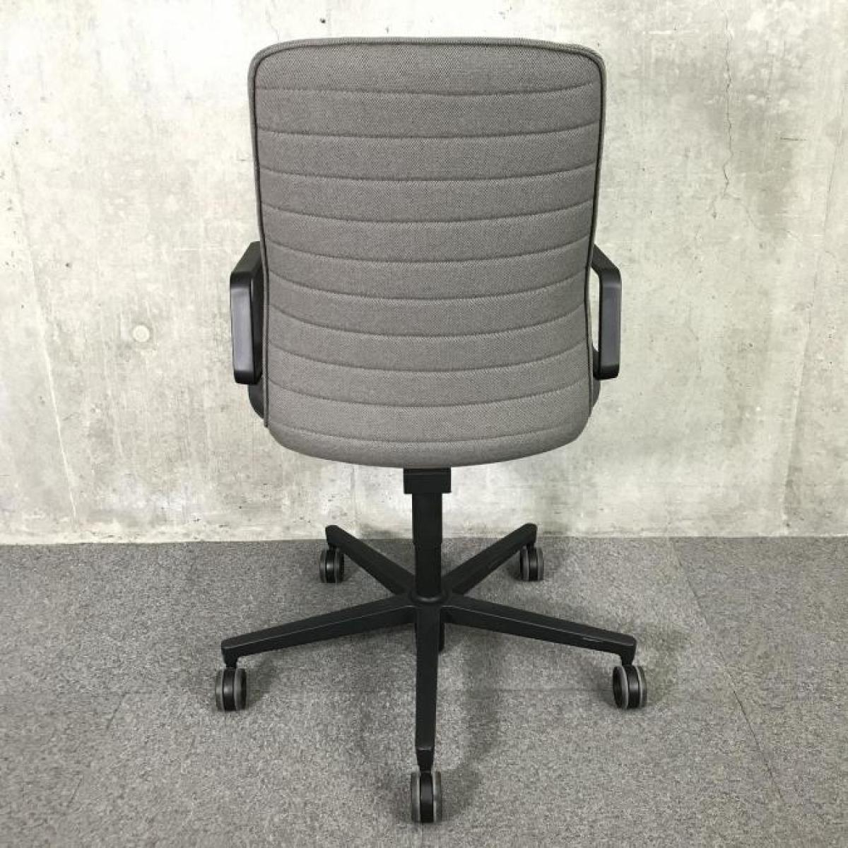 中古】ファブレ クッション コクヨ/KOKUYO 肘付ハイバックチェア 中古】ファブレ クッション コクヨ/KOKUYO 肘付ハイバックチェア