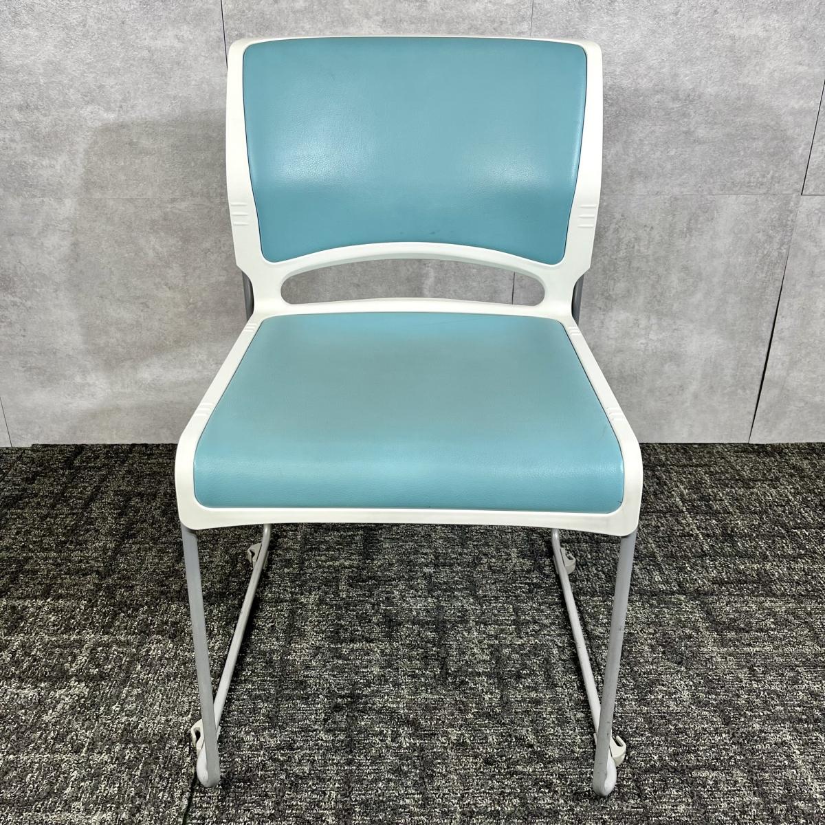 オカムラ（okamura） スタッキングチェア 一覧 - 中古オフィス