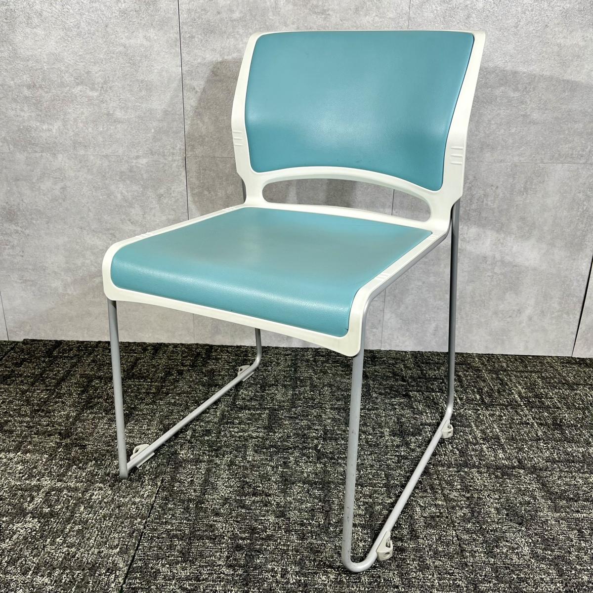 【博】【ビニールレザーのチェアが大量入荷！】◆オカムラ/リット　積み重ね　医療　待合　博多　天神
                        リット
                                    中古
            