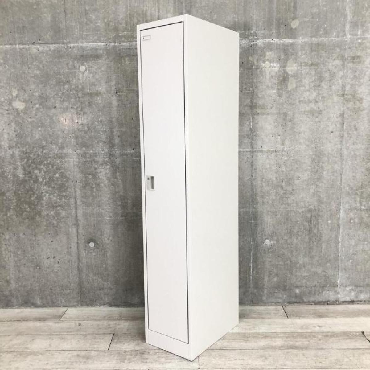 【掃除用具入れにもおすすめ！増員時にも対応！】■オカムラ (okamura)　FZシリーズ　1人用更衣ロッカー　■幅：330mm 　■色：ニューグレー　■シリンダー錠
                        FZタイプ
                                    中古
            