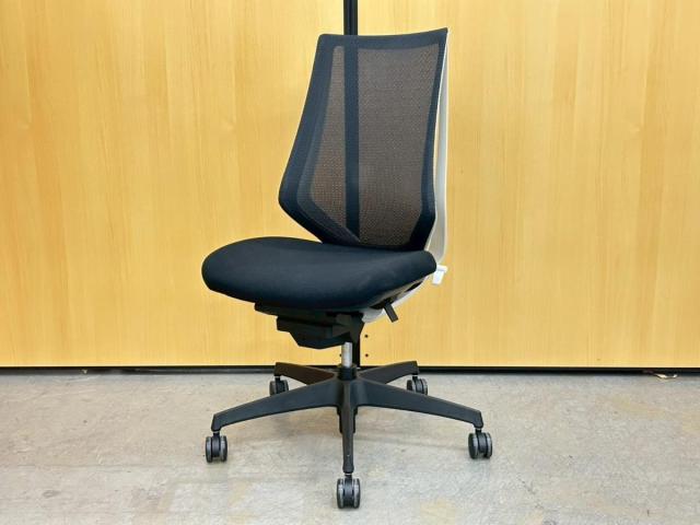 ■コクヨ（KOKUYO）製　デュオラ（Duora）チェア　肘無ハイバック　■ブラック　■背面メッシュ【弊社使用欄：A01001475  K】