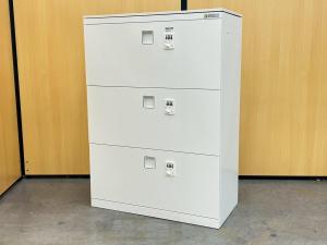 【オフィスの必需品！コンパクトサイズ！】■W800-D400　■オカムラ（okamura）　レクトラインシリーズ　3段ラテラル書庫　■天板付き　■ホワイト【天板付きなのでカウンターとしても使える！】【弊社使用欄：A01001171】【SN】