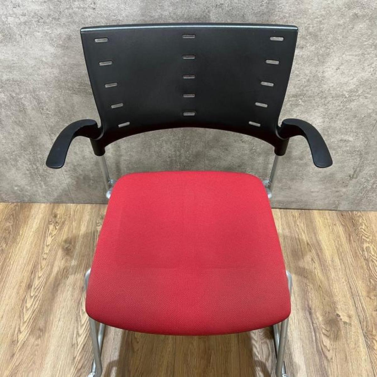 中古】マノスチェア イトーキ/ITOKI スタッキングチェア 514536 中古】マノスチェア イトーキ/ITOKI スタッキングチェア 514536