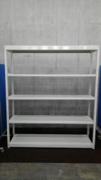 オカムラのW1840の中古ラックが久しぶりに大量(28台)入荷しました！！　注)呼称W1800　実寸W1840　注2)画像はD450タイプになりますが、実物はD600タイプとなります。　天地5段　耐荷重：段/200kg　ボルトレスなので組立も簡単！ ！ 
※マテハン本舗の中古商品は、千葉県柏市に在庫がございます。