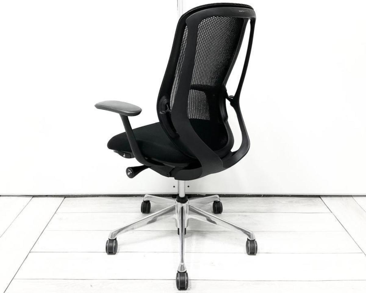 中古】シルフィーメッシュ オカムラ/okamura 肘付ハイバック 中古】シルフィーメッシュ オカムラ/okamura 肘付ハイバック