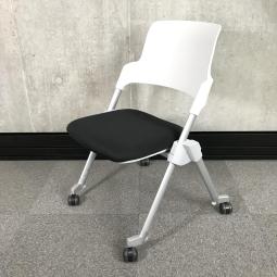 【在庫入替セール品につき限定特価！】【関東倉庫在庫品】【2通りのスタック方法を兼ね備えた効率性に優れたチェア】■コクヨ製　アンフィ　ネスティングチェア　■ホワイト【弊社使用欄：A00977580】【ECBMC】
