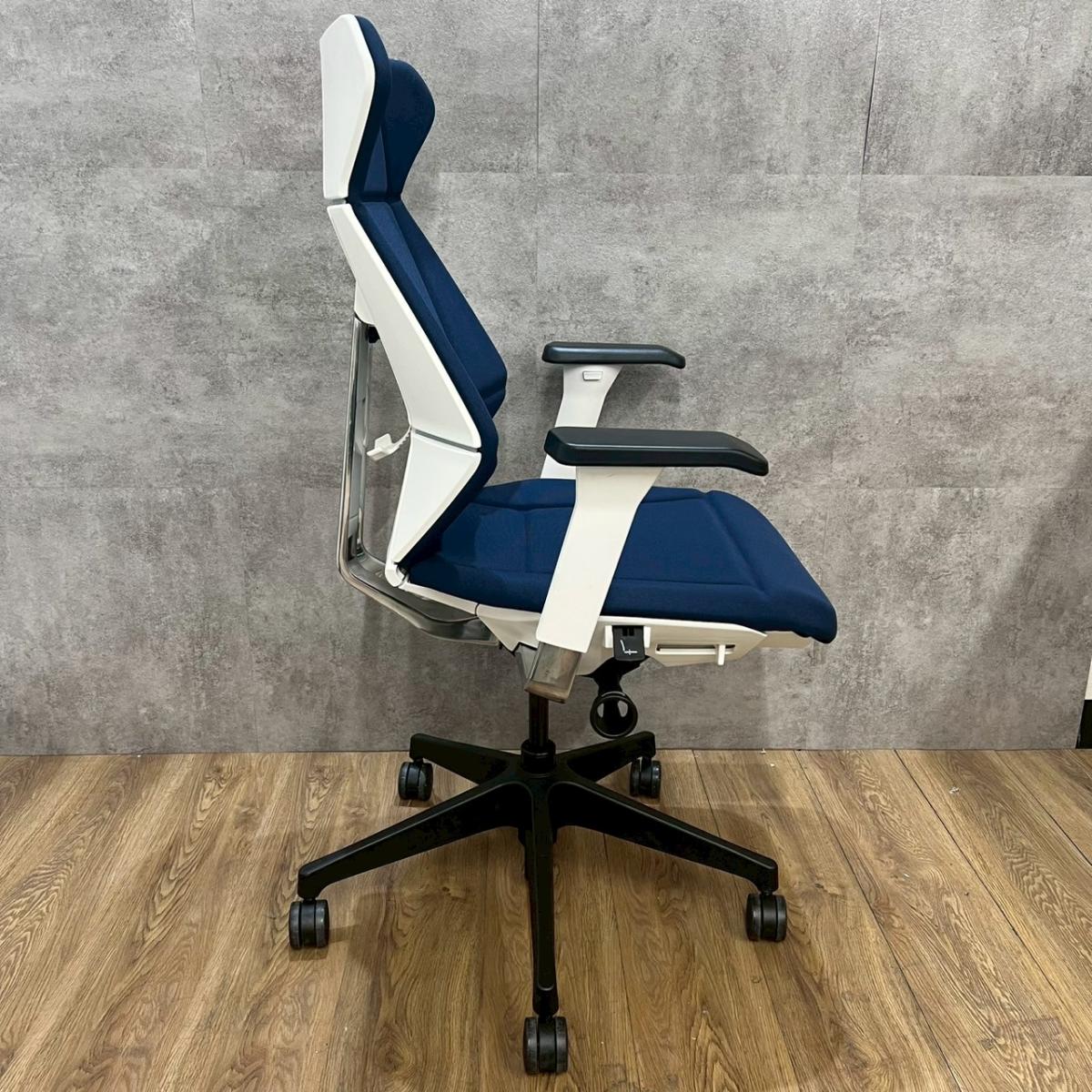 中古】フリップフラップチェア KF-867GC-TW B2 イトーキ/ITOKI 肘付 