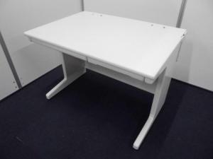 【定価約６万円】【今や希少品幅1000ｍｍの平机！ちょうどよいコンパクトサイズ！】■プラス（PLUS）製　LAシリーズ　平机　引き出し付　W1000㎜　■ホワイト　■配線口
