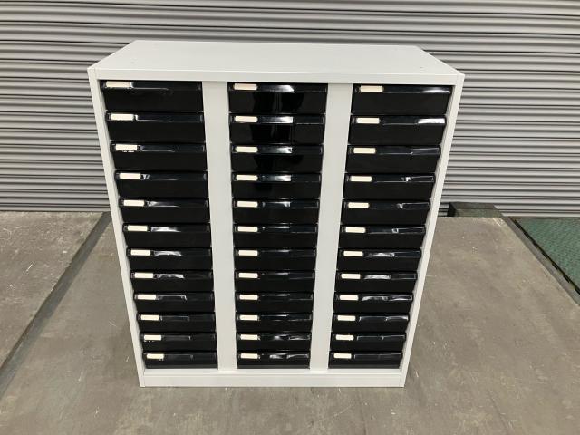ローキャビネット/クリスタルトレーの通販 - 中古オフィス家具 ローキャビネット/クリスタルトレーの通販 - 中古オフィス家具
