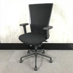 【在庫入替セール品につき限定特価！】【関東倉庫在庫品】【姿勢の変化に柔軟に対応するスタイリッシュなチェア！】■ウチダ製　アクトディア　肘付ハイバックチェア　■ブラック【弊社使用欄：A00962972】【ECBMC】