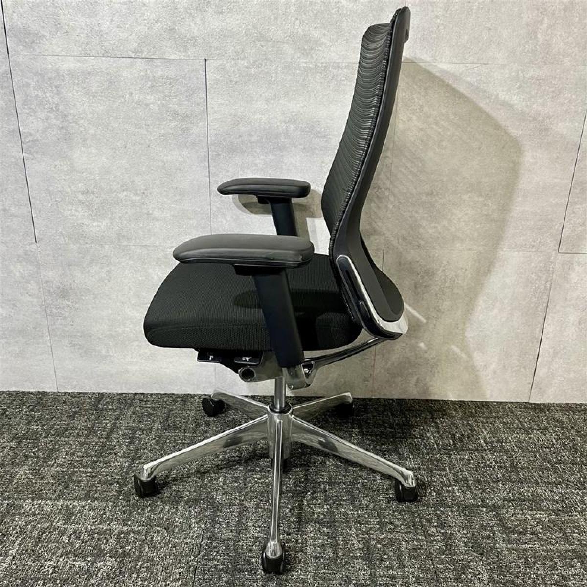 中古】コーラルメッシュ オカムラ/okamura 肘付ハイバックチェア 中古】コーラルメッシュ オカムラ/okamura 肘付ハイバックチェア