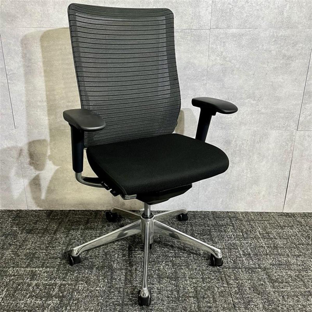 中古】コーラルメッシュ オカムラ/okamura 肘付ハイバックチェア 中古】コーラルメッシュ オカムラ/okamura 肘付ハイバックチェア