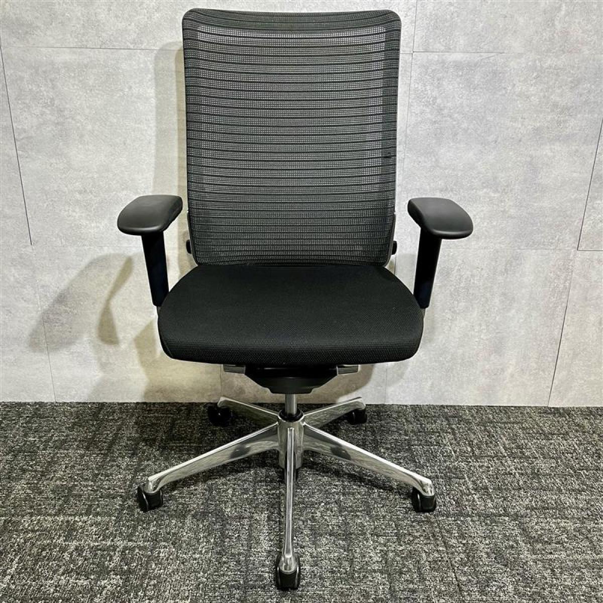 中古】コーラルメッシュ オカムラ/okamura 肘付ハイバックチェア 中古】コーラルメッシュ オカムラ/okamura 肘付ハイバックチェア