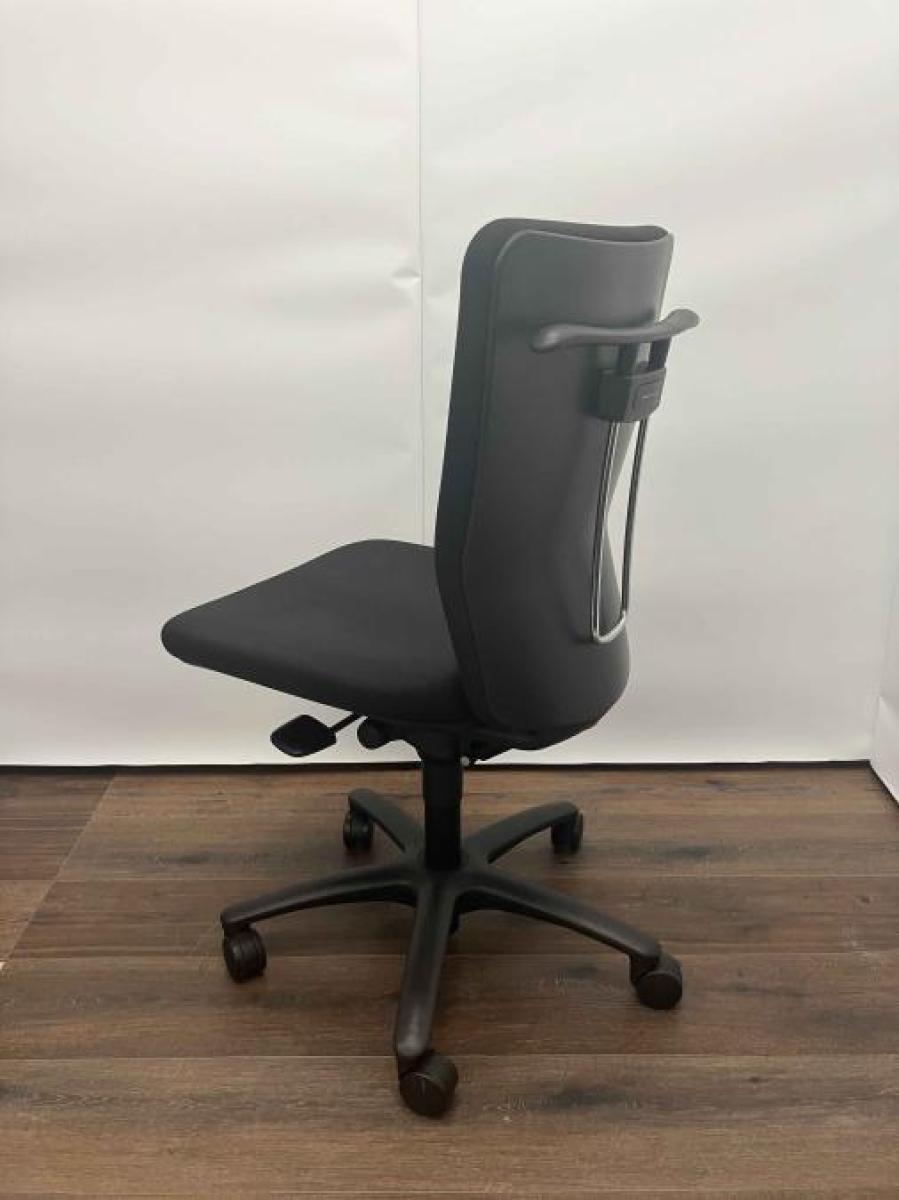 中古】カロッツァチェア CK36ZR FS11 オカムラ/okamura 肘無 中古】カロッツァチェア CK36ZR FS11 オカムラ/okamura 肘無