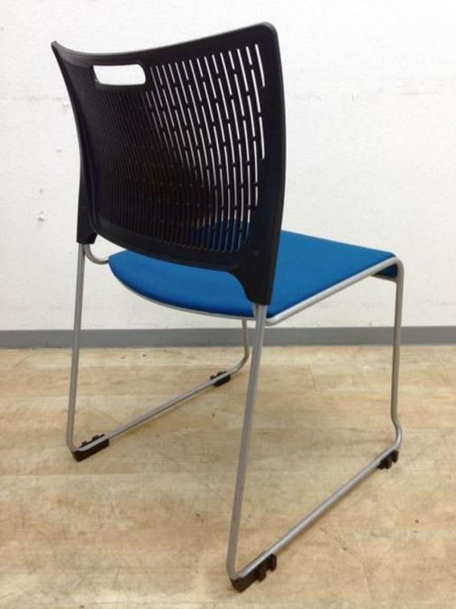 中古】レーテ 81R2CZ FFW5 オカムラ/okamura スタッキングチェア 中古】レーテ 81R2CZ FFW5 オカムラ/okamura スタッキングチェア
