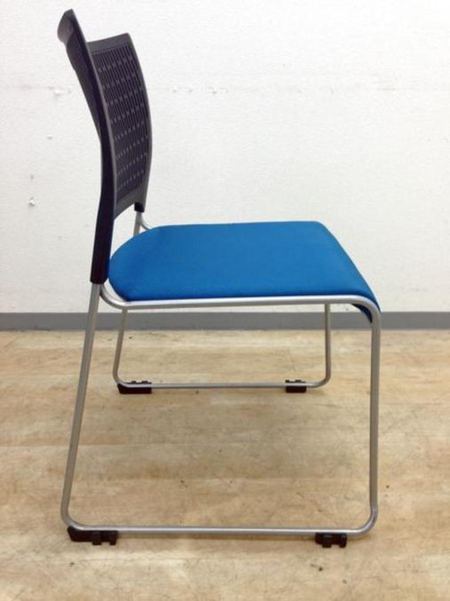 中古】レーテ 81R2CZ FFW5 オカムラ/okamura スタッキングチェア 中古】レーテ 81R2CZ FFW5 オカムラ/okamura スタッキングチェア