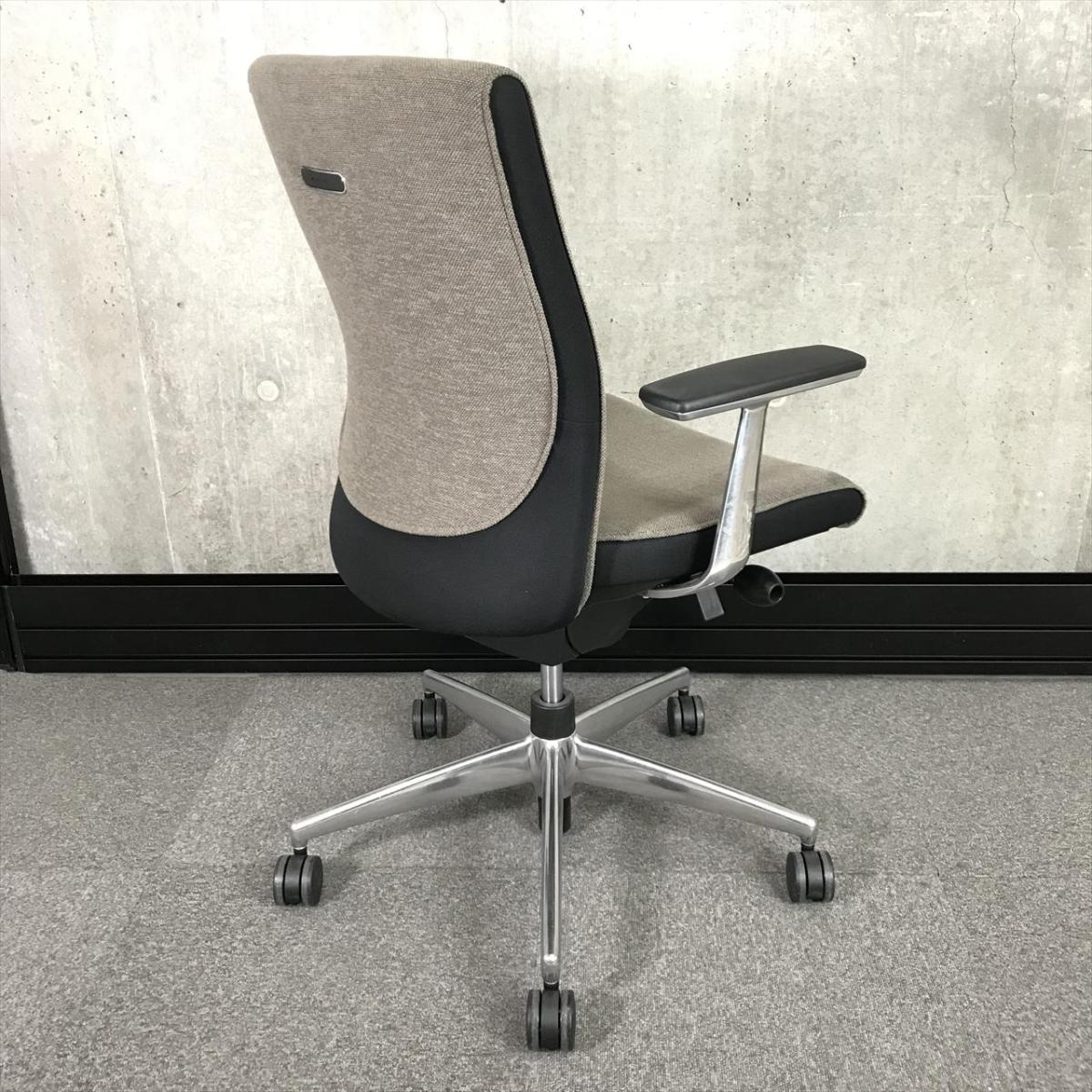 中古】プント コクヨ/KOKUYO 肘付ハイバックチェア 515873 中古】プント コクヨ/KOKUYO 肘付ハイバックチェア 515873