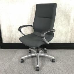 【関東倉庫在庫品】【座り込み抜群のエグゼクティブチェア！】■コクヨ製　CEシリーズ　肘付ハイバックチェア　■ブラック【弊社使用欄：A00973017】【ECBMC】【在庫入替セール品につき限定特価！】