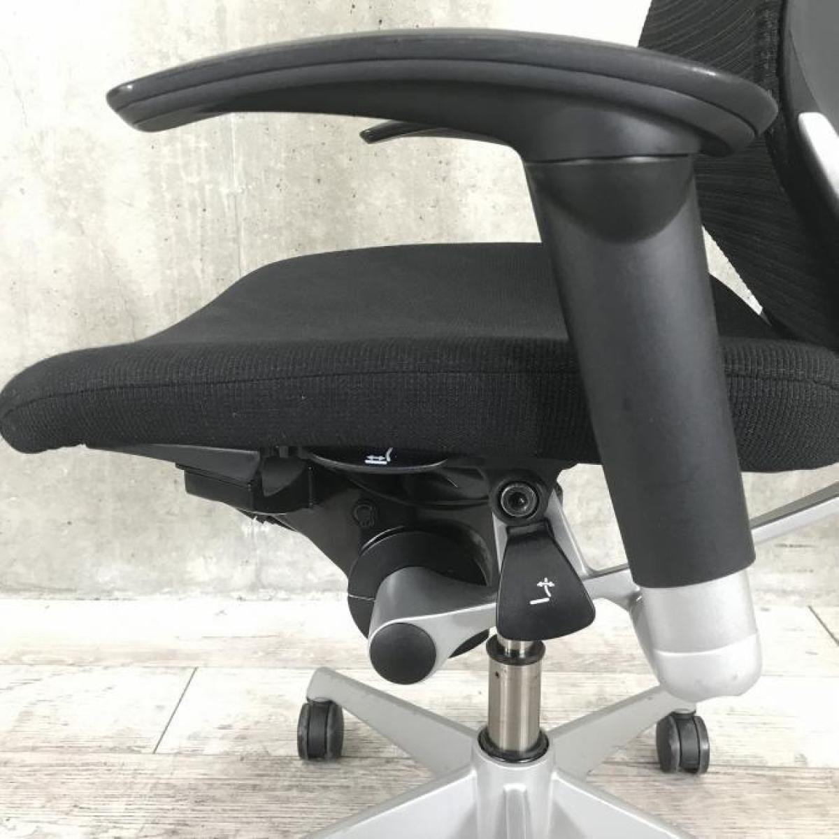 中古】バロンチェア CP83DR FDF1 オカムラ/okamura 肘付ロー 中古】バロンチェア CP83DR FDF1 オカムラ/okamura 肘付ロー