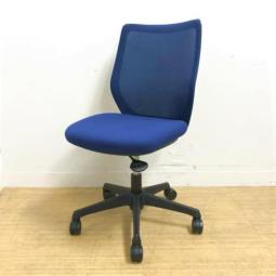 大人気のオカムラ製コスパ抜群メッシュチェア！蒸れにくい素材とカラーリングで気持ちをいつまでも晴れやかに！
■オカムラ/CG-M メッシュ/ミディアムブルー
