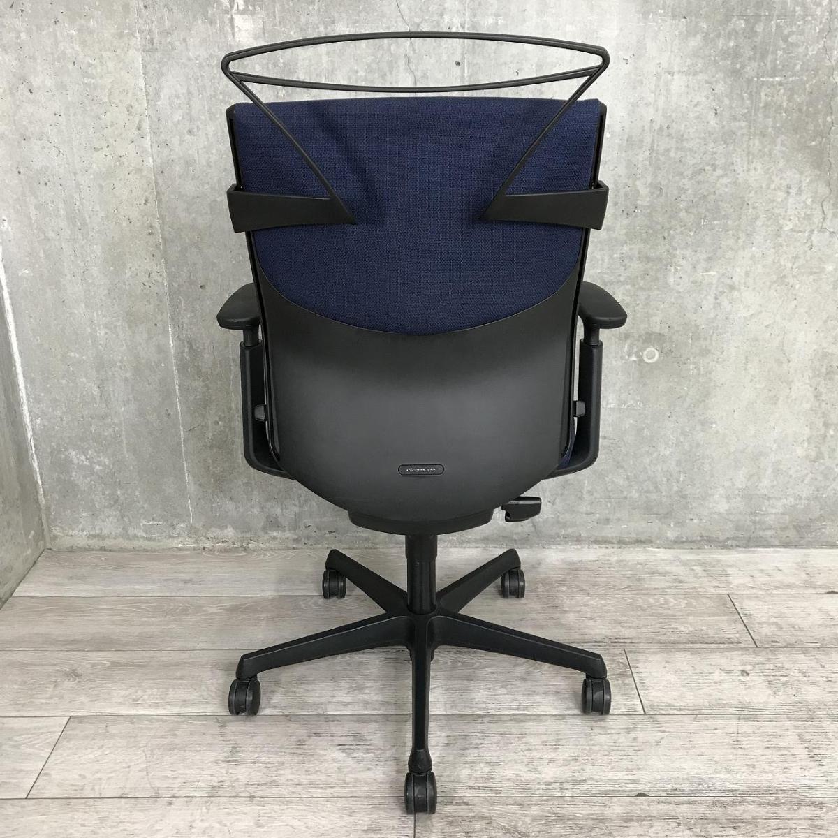 中古】エスクード C496ZR FFW4 オカムラ/okamura 肘付ハイバックチェア 