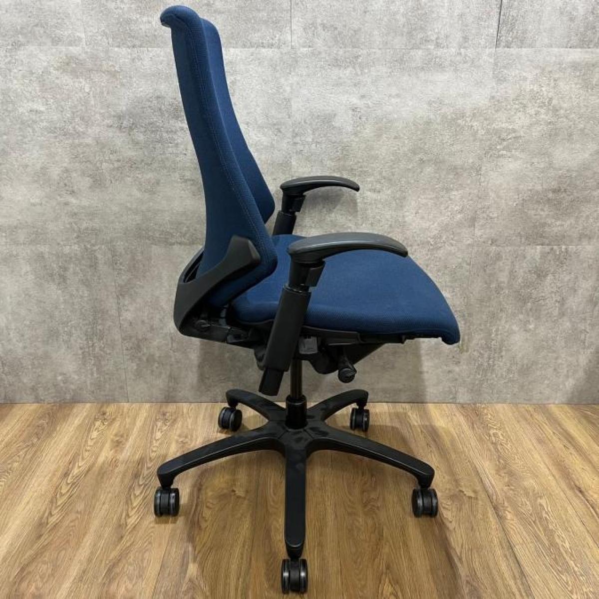 中古】エフクロス イトーキ/ITOKI 肘付ハイバックチェア 516022