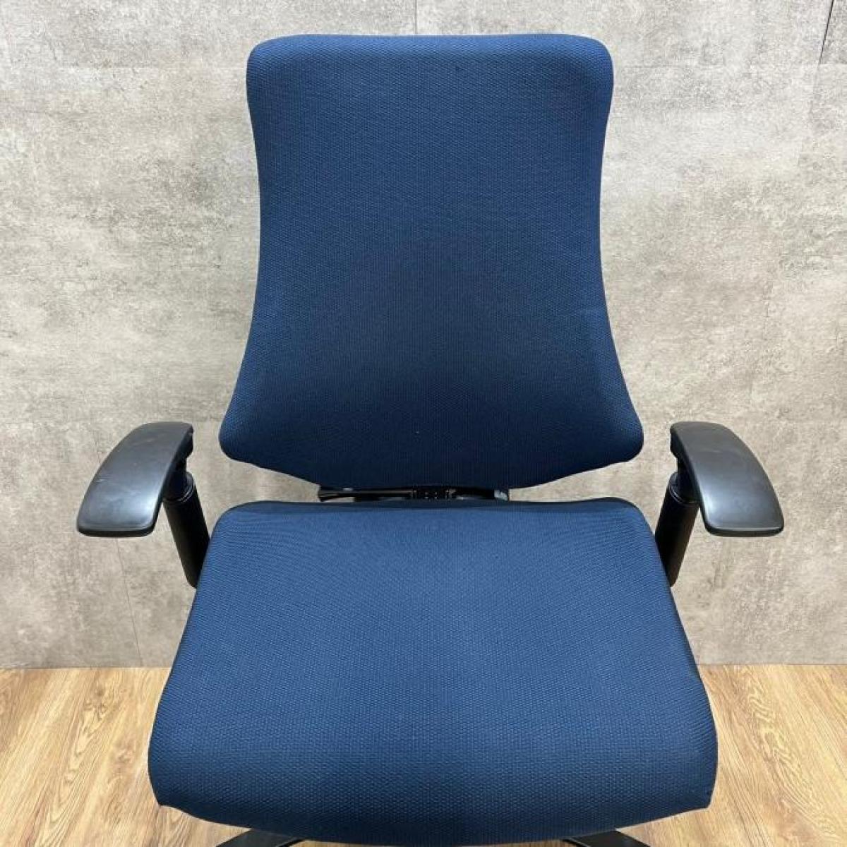 中古】エフクロス イトーキ/ITOKI 肘付ハイバックチェア 516023 中古】エフクロス イトーキ/ITOKI 肘付ハイバックチェア 516023