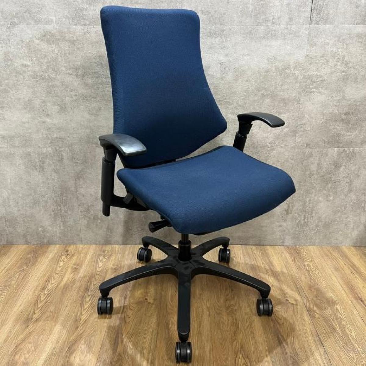 中古】エフクロス イトーキ/ITOKI 肘付ハイバックチェア 516031 中古】エフクロス イトーキ/ITOKI 肘付ハイバックチェア 516031