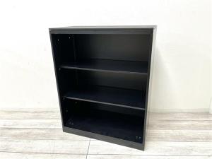 【定価約6万円】【おつとめ品】【レアなブラックカラーのオープン書庫入荷！】■オカムラ/レクトライン　■ブラック　■オープン書庫　※1段目右端に配線用穴２か所あり