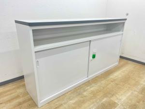 【売れてます！シンプルでリーズナブルなハイカウンター】■生興製　NSH-18UWW　■ハイカウンター　■横幅1800mm　■中棚＋引き違いタイプ　■鍵つき