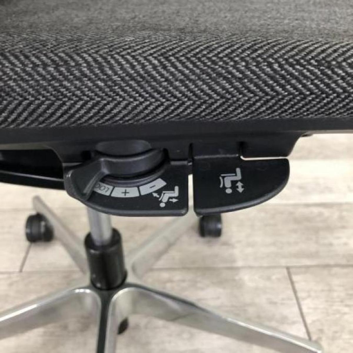 中古】モード CA87BS FWM1 オカムラ/okamura 肘付ハイバック 中古】モード CA87BS FWM1 オカムラ/okamura 肘付ハイバック