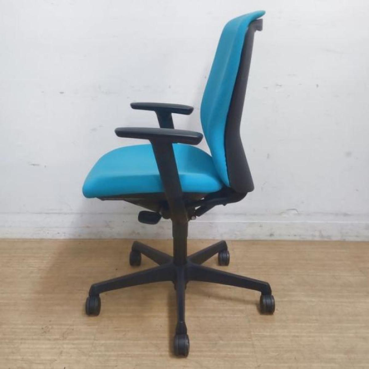 中古】スラート C385ZR FSG6 オカムラ/okamura 肘付ハイバック