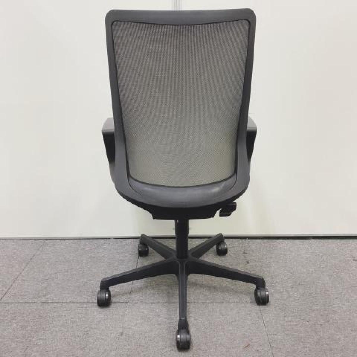 中古】フルーエントチェア CB45ZR FKA2 オカムラ/okamura 肘付 中古】フルーエントチェア CB45ZR FKA2 オカムラ/okamura 肘付