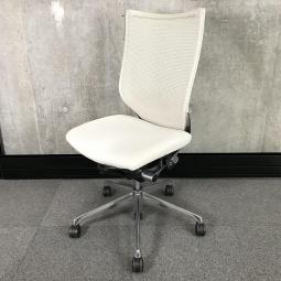 【在庫入替セール品】【オフィスの執務室、会議室におすすめ！】■オカムラ（okamura）製　バロン（Baron）チェア　ハイバック　肘無し　■背面メッシュ　■色：ベージュ【硬めの座面が大人気！国産メッシュチェアの代表格！】【弊社使用欄：A01007281】