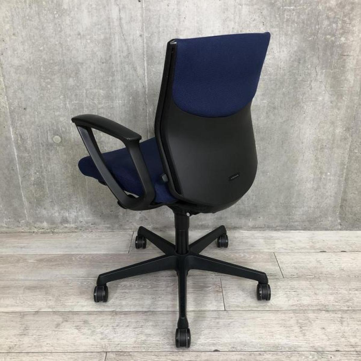 中古】エスクード C443ZR-FFW4 オカムラ/okamura 肘付ローバック 中古】エスクード C443ZR-FFW4 オカムラ/okamura 肘付ローバック