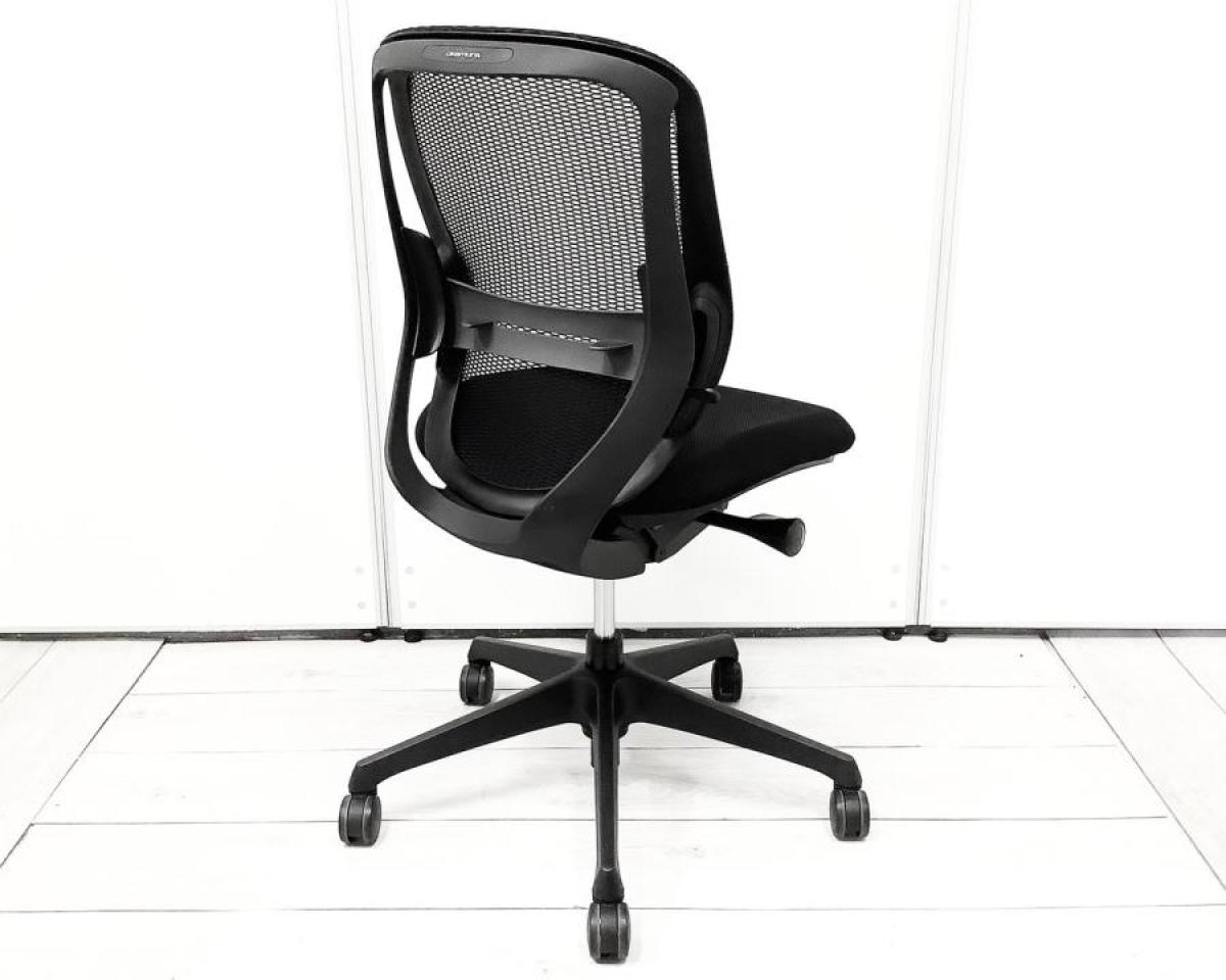 美品 OKAMURA メッシュ オフィスチェア シルフィー  2017年製 オフィスチェア ワークチェア PCチェア オカムラ/Sylphy
