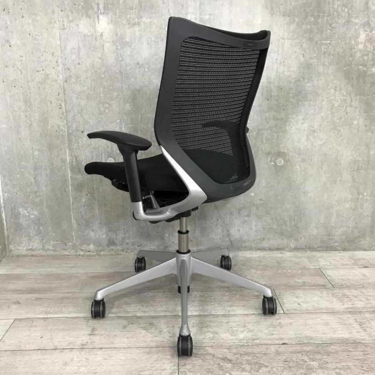中古】バロンチェア オカムラ/okamura 肘付ローバックチェア 中古】バロンチェア オカムラ/okamura 肘付ローバックチェア