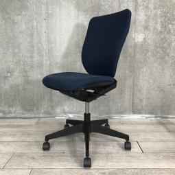 【関東倉庫在庫品】【デザインと機能をともに充実させたチェア！】■イトーキ　プラオ　肘無ハイバックチェア■ブルー【弊社使用欄：A00969819】【ECBMC】【在庫入替セール品につき限定特価！】