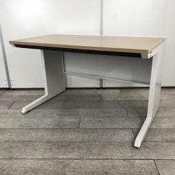 【安心の国内メーカー！スタンダードなサイズ幅1200㎜のオフィスデスク！】 ■ITOKI（イトーキ）製　CZRシリーズ　平机　引き出し付き　■色：木目ナチュラル×本体ホワイト