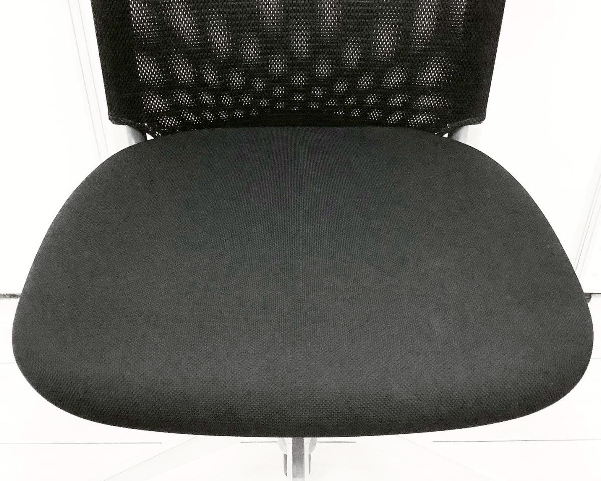 オカムラ シルフィーチェア 中古 エクストラハイバック 可動肘