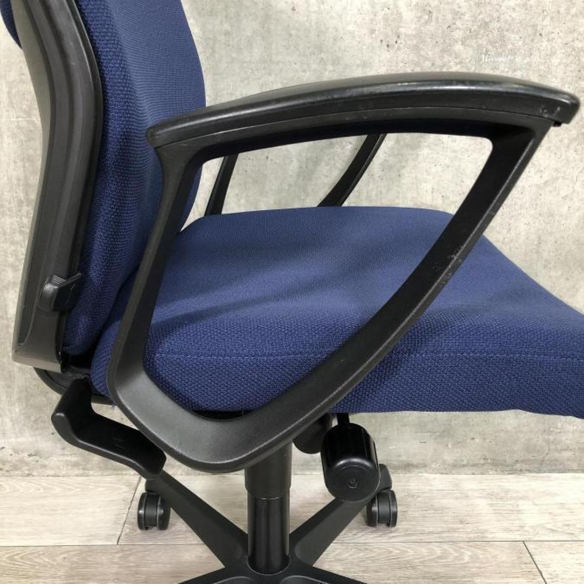 中古】エスクード C443ZR-FFW4 オカムラ/okamura 肘付ローバック 中古】エスクード C443ZR-FFW4 オカムラ/okamura 肘付ローバック
