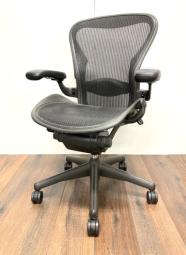 【状態良好につき2脚限定！！】　アーロンチェア　ハイバックチェア　福岡西店　ランバーサポートあり【福岡オフィス家具】【福岡中古家具】【中古事務什器】【中古チェア】【中古椅子】