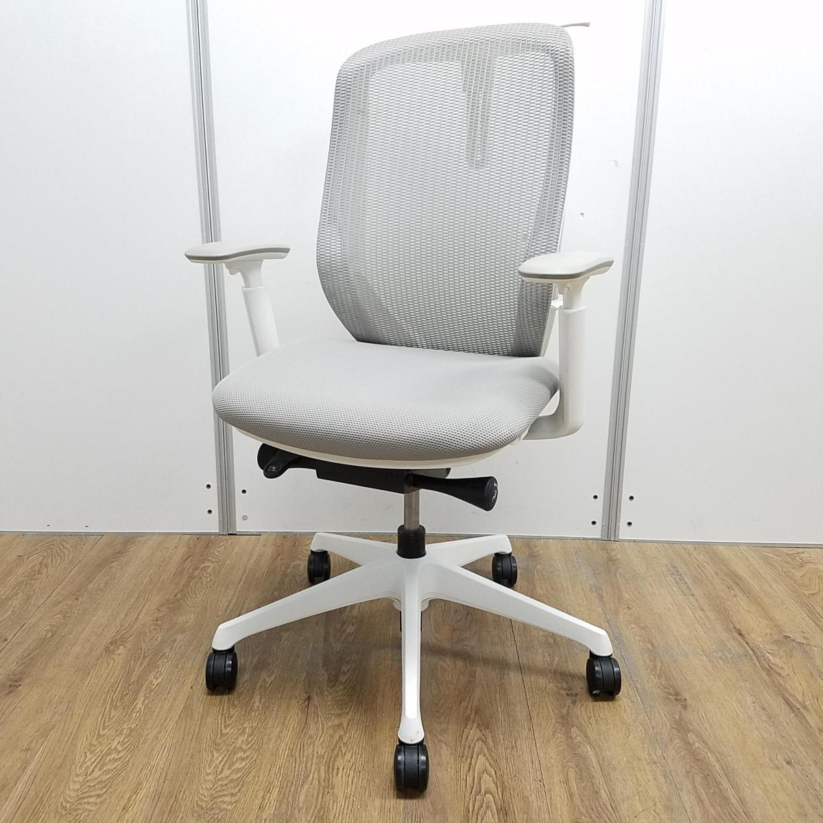 中古】シルフィーメッシュ オカムラ/okamura 肘付ハイバック