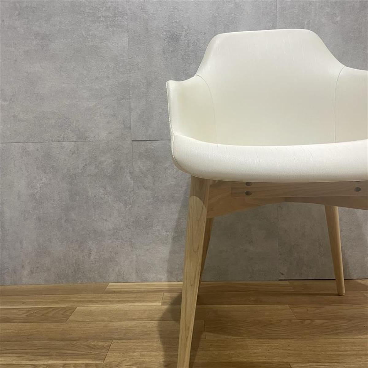 【西】※残り１脚限定※ミーティングチェアにぴったりです！
                        その他シリーズ
                                    中古
            