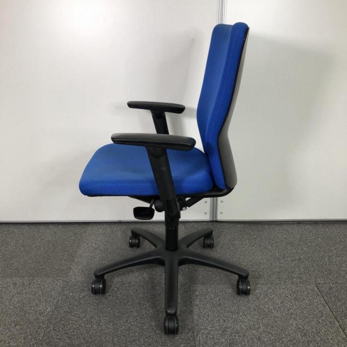 中古】カロッツァチェア CK95ZR 1272 オカムラ/okamura 肘付 中古】カロッツァチェア CK95ZR 1272 オカムラ/okamura 肘付