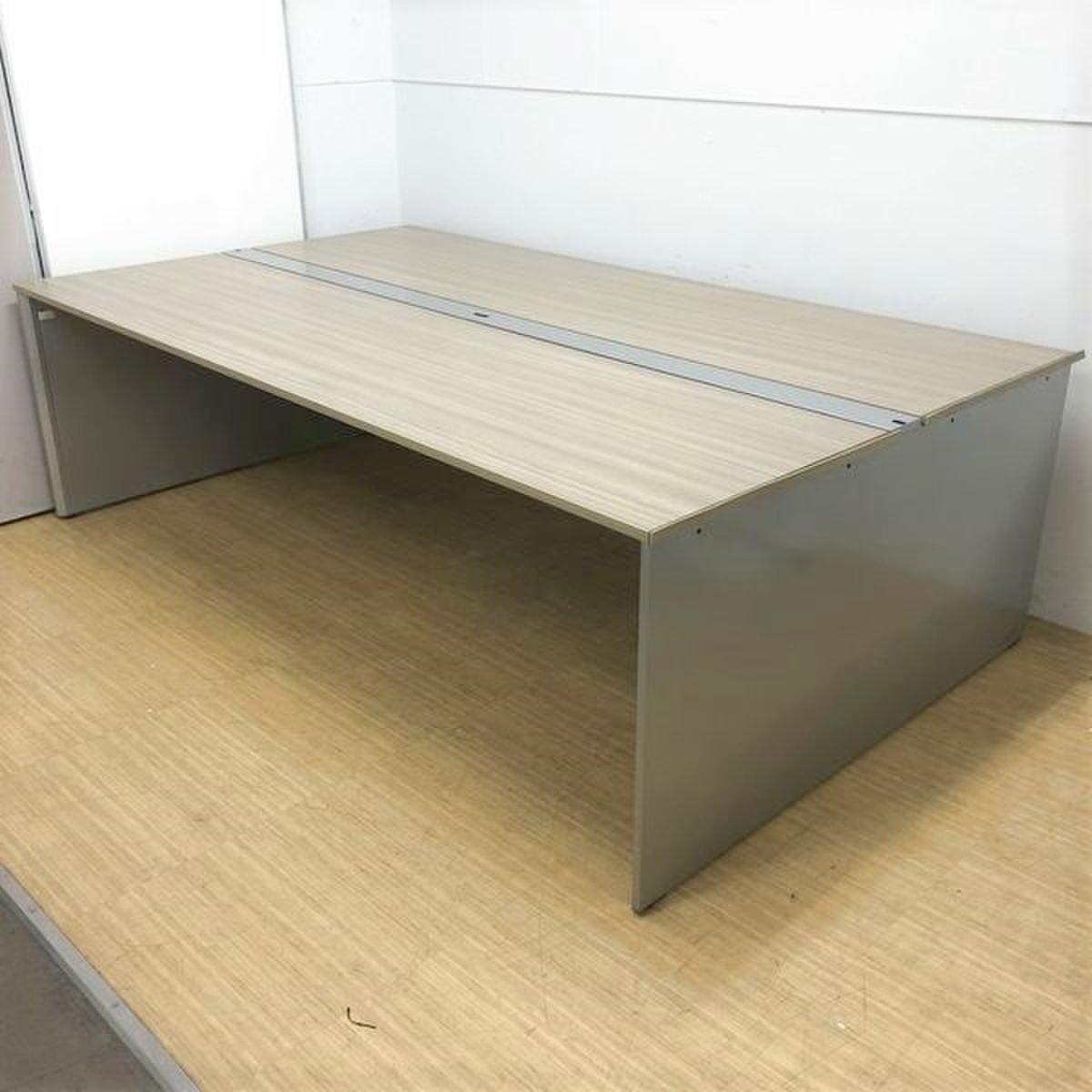 【倉庫在庫品】【珍しい奥行1200】今風の都会的なデザイン★イトーキ　フリーアドレスデスク　インターリンク　アッシュドオークM天板　W2400×D1400　オフィスバスターズ　梅田本店
                        インターリンク
                                    中古
            