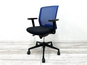 【在庫セール品】【定価5万円】【背もたれメッシュで通気性バツグンな快適OAチェア】■内田洋行製　カリッサ　肘付きOAチェア