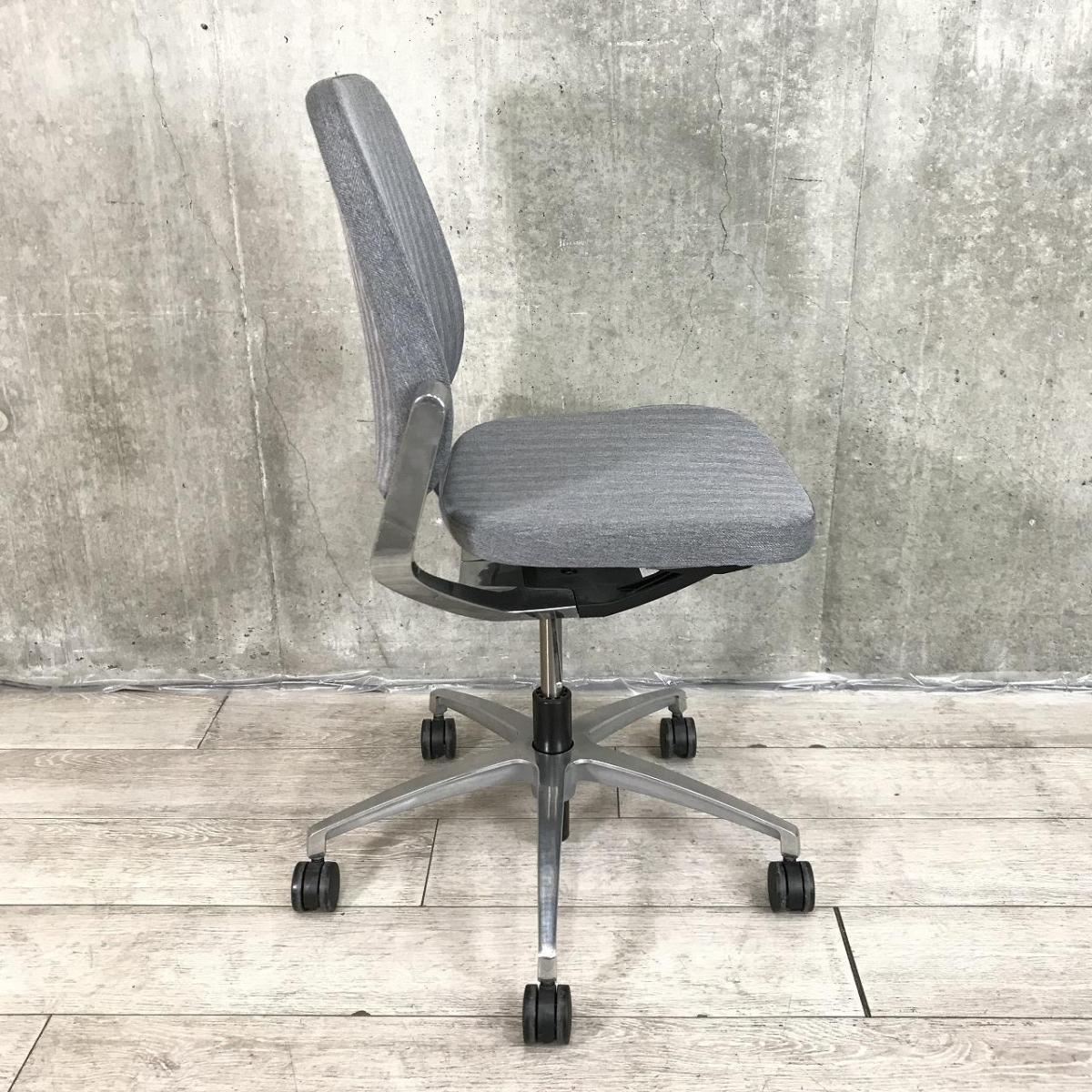 中古】レヴィチェア イトーキ/ITOKI 肘無ローバックチェア