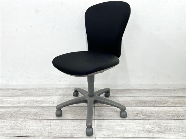 【定価約6万円】【スタンダードなデザイン！分厚いクッションで座り心地も抜群！】■コクヨ/レグノチェア２　■肘無ハイバックチェア　■座面ブラック×背面グレー